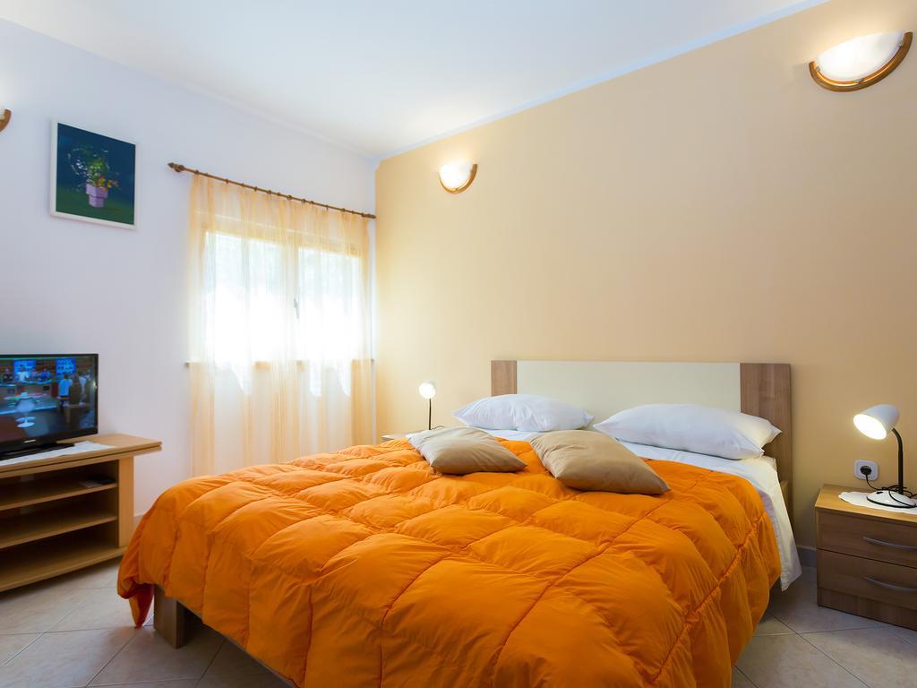 פורץ Apartments Graziella מראה חיצוני תמונה